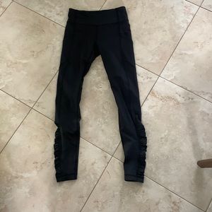 Lululemon Black Leggings Size 4- GREAT used condition